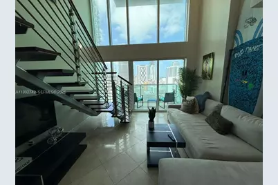 41 SE 5th St #1505, Miami, FL 33131 - Photo 1