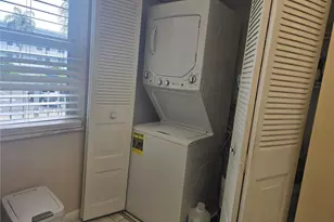 7664 NW 18th St, Margate, FL 33063 - Photo 15