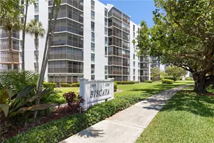 20400 W Country Club Dr, Aventura, FL 33180 - Photo 35