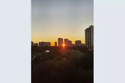 20400 W Country Club Dr #605, Aventura, FL 33180 - Photo 3