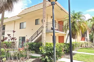 357 Lakeview Dr, Weston, FL 33326 - Photo 1