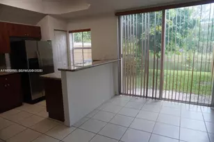 1083 SW 160th Ave, Pembroke Pines, FL 33027 - Photo 11