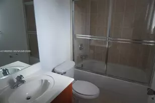 1083 SW 160th Ave, Pembroke Pines, FL 33027 - Photo 17