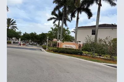 2281 NE 42nd Ave #2281, Homestead, FL 33033 - Photo 3