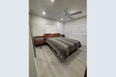 12888 SW 17th St, Unincorporated Dade County, FL 33175 - Photo 7
