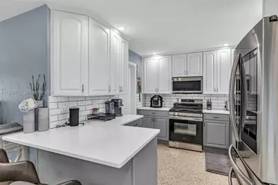 819 N 32nd Ave, Hollywood, FL 33021 - Photo 15