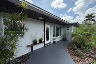 2497 NW South Manor Ave, Stuart, FL 34994 - Photo 3