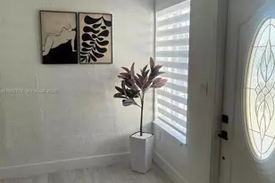 7884 NW 175th St, Hialeah, FL 33015 - Photo 5