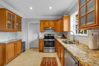 1540 Urbino Ave, Coral Gables, FL 33146 - Photo 15