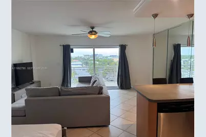 2900 NE 30th St #B7, Fort Lauderdale, FL 33306 - Photo 3