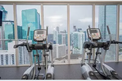 151 SE 1 #3111, Miami, FL 33131 - Photo 23