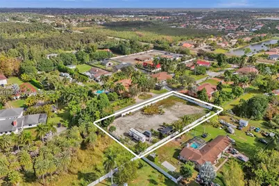 19730 SW 14th St, Pembroke Pines, FL 33029 - Photo 13