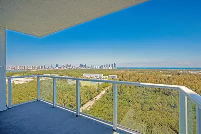 15051 Royal Oaks Ln #2103, North Miami, FL 33181 - Photo 9