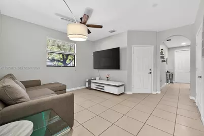 9807 NW 88th Ter, Doral, FL 33178 - Photo 3