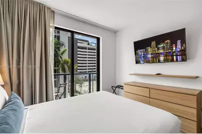 229 SW 9th St #202, Miami, FL 33130 - Photo 5