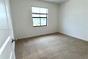 359 NE 16th St, Florida City, FL 33034 - Photo 35