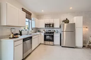 359 NE 16th St, Florida City, FL 33034 - Photo 43