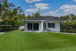 8390 SW 64th St, Miami, FL 33143 - Photo 13