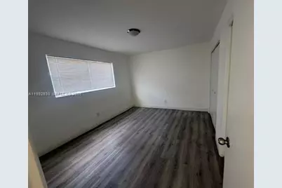 920 SE 2nd Ave #2, Hallandale Beach, FL 33009 - Photo 11