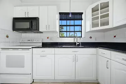 6336 SW 9th St, West Miami, FL 33144 - Photo 27