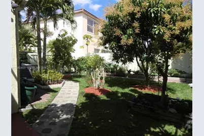 1593 NW 158th Ave, Pembroke Pines, FL 33028 - Photo 19