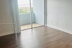 9351 Fontainebleau Blvd, Miami, FL 33172 - Photo 9