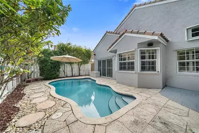 366 Bedford Ave, Weston, FL 33326 - Photo 27