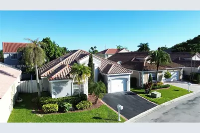 366 Bedford Ave, Weston, FL 33326 - Photo 3