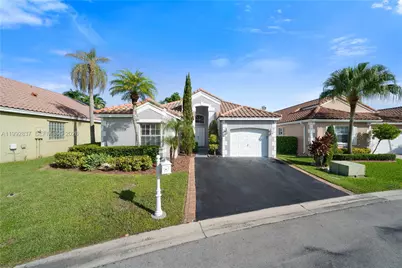366 Bedford Ave, Weston, FL 33326 - Photo 1