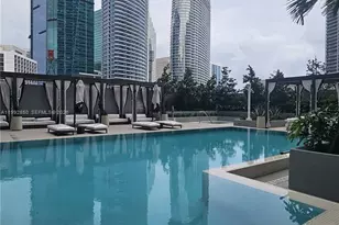 77 SE 5th St, Miami, FL 33131 - Photo 35