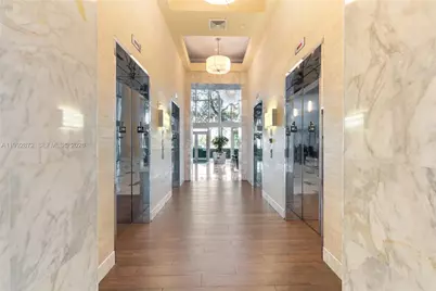 185 SW 7th St #3414, Miami, FL 33130 - Photo 7