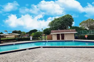 6722 NW 192nd Ln, Hialeah, FL 33015 - Photo 41