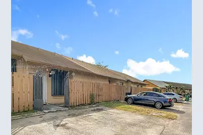 6722 NW 192nd Ln, Hialeah, FL 33015 - Photo 19