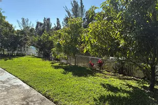 1764 NW 166th Ave, Pembroke Pines, FL 33028 - Photo 25