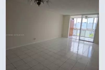 320 NE 12th Ave #703, Hallandale Beach, FL 33009 - Photo 25