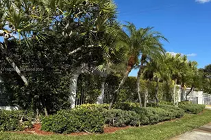 320 NE 12th Ave, Hallandale Beach, FL 33009 - Photo 29