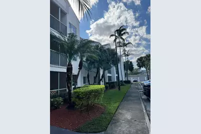 320 NE 12th Ave #703, Hallandale Beach, FL 33009 - Photo 1