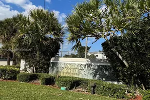 320 NE 12th Ave, Hallandale Beach, FL 33009 - Photo 35