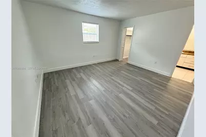 9574 NW 19th Pl, Sunrise, FL 33322 - Photo 5