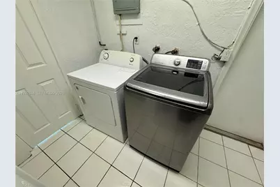 9574 NW 19th Pl, Sunrise, FL 33322 - Photo 13