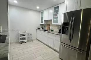 5890 NW 16th Ct, Sunrise, FL 33313 - Photo 7