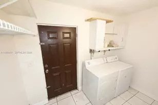 8013 NW 10th Ct, Miami, FL 33150 - Photo 7