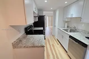 650 Tennis Club Dr, Fort Lauderdale, FL 33311 - Photo 3