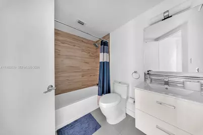 8290 Lake Dr #514, Doral, FL 33166 - Photo 11