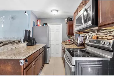 1840 NW 33rd Ter, Lauderhill, FL 33311 - Photo 9