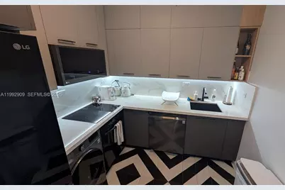 [Address not provided], Miami Beach, FL 33139 - Photo 23
