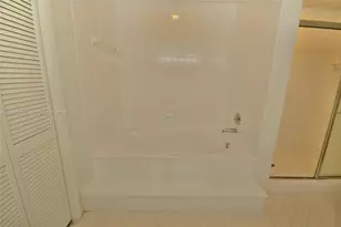 10380 NW 46th St, Doral, FL 33178 - Photo 19