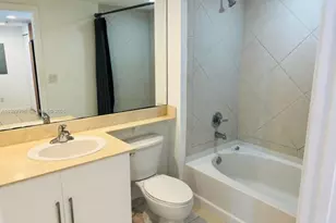 335 S Biscayne Blvd, Miami, FL 33131 - Photo 11