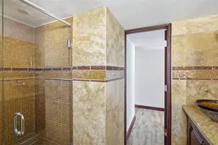 5555 Collins Ave, Miami Beach, FL 33140 - Photo 35