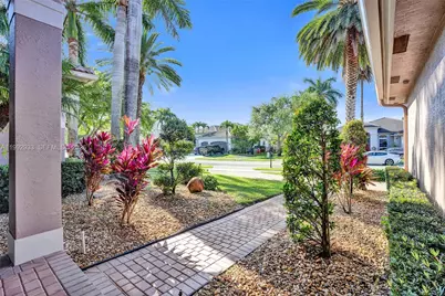 14957 SW 34th St, Davie, FL 33331 - Photo 7